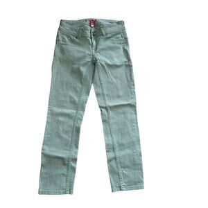 ELLE Paris Woman's mint Green ankle length Jeans size 2(25")